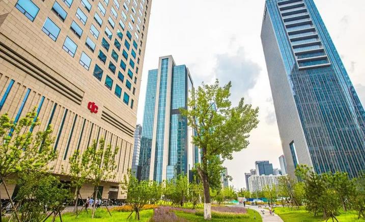 國內首個園林式金融商務區(qū)規(guī)模初現