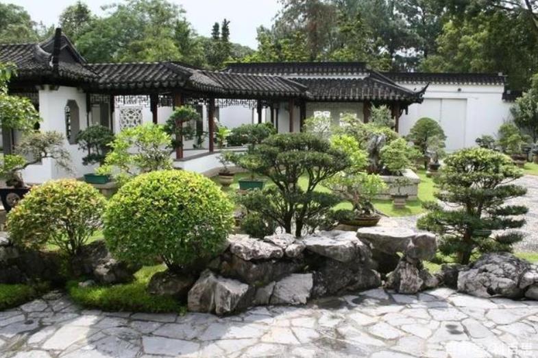 小區(qū)景觀設(shè)計如何擺放石頭？